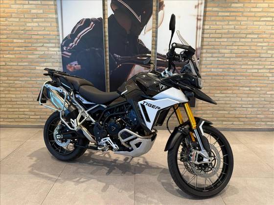 TRIUMPH TIGER 900 RALLY PRO 